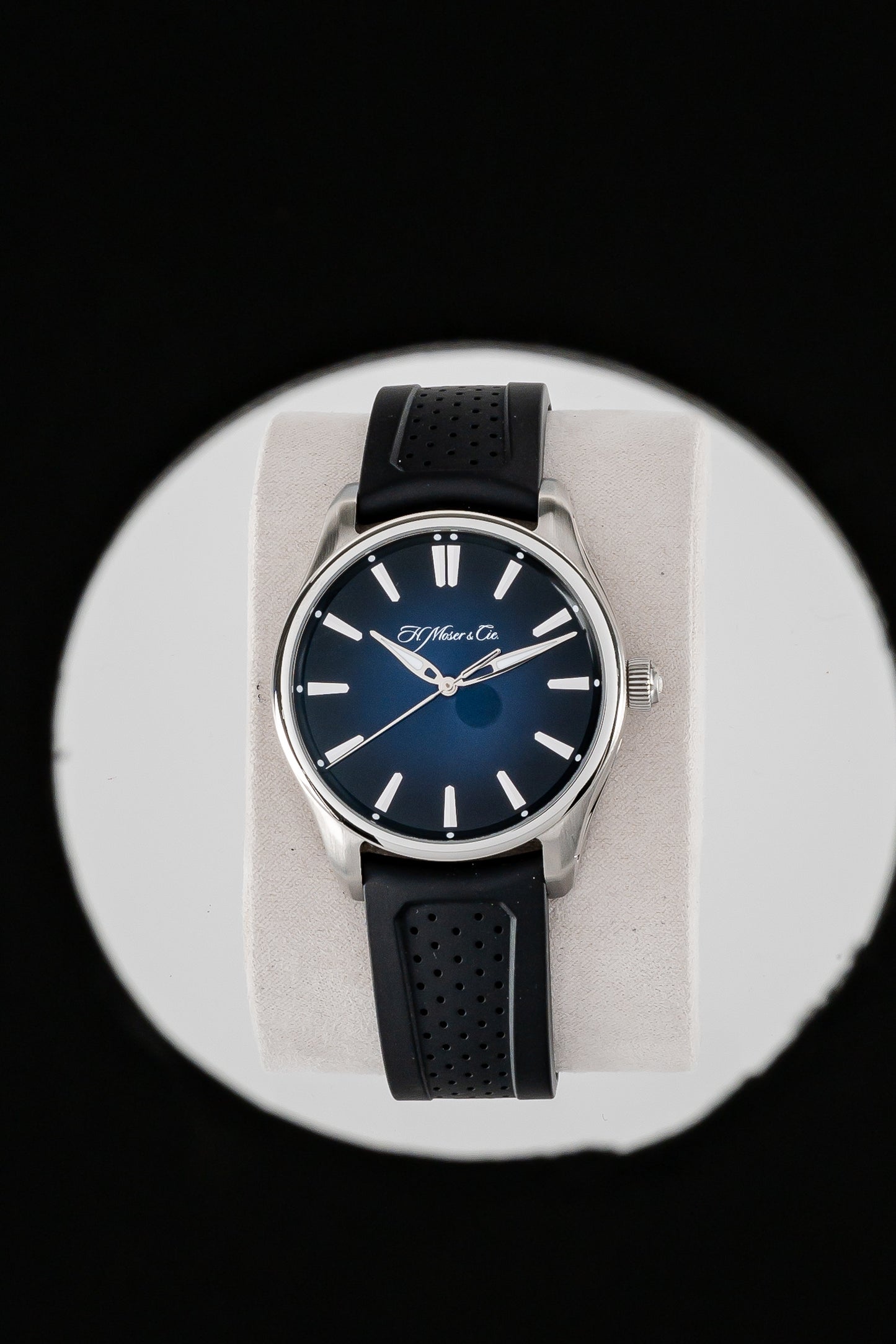 H. Moser & Cie Pioneer Centre Seconds Midnight Blue